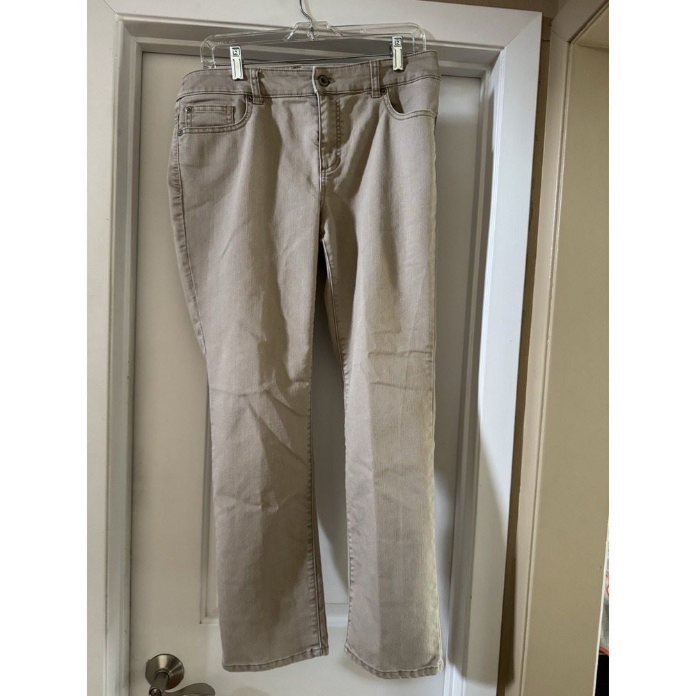 Chicos Platinum Denim Ultimate Fit Slim Leg Jeans Size 1 Short Tan Beige Stretch
